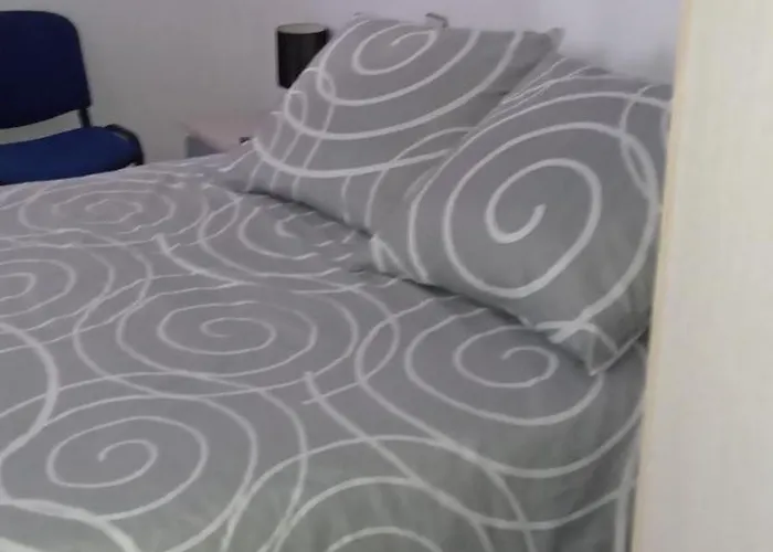 Cama Doble Cristina בית אירוח